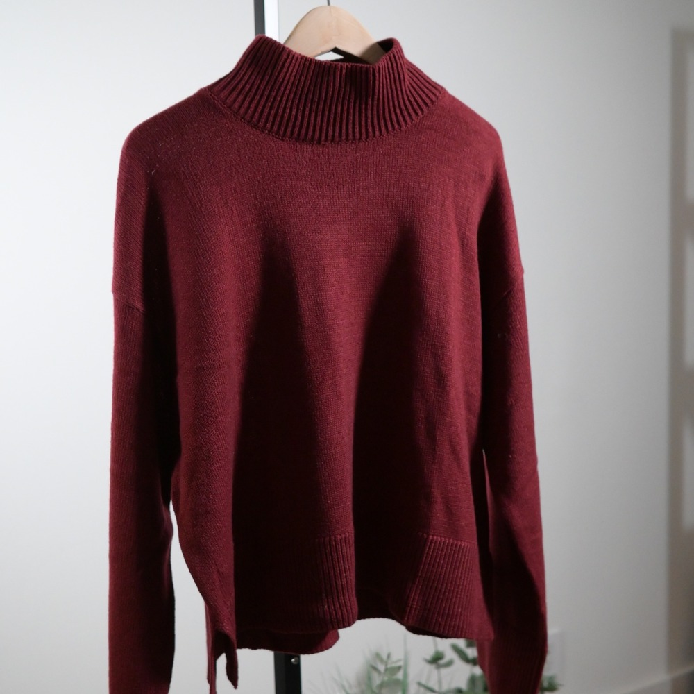 HM Divided Womens Burgundy Mock Neck Knit Sweater XL Relaxed Fit Wine Red
